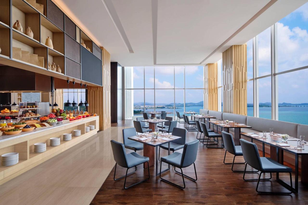 Batam Marriott Hotel Harbour Bay Nagoya Exterior foto
