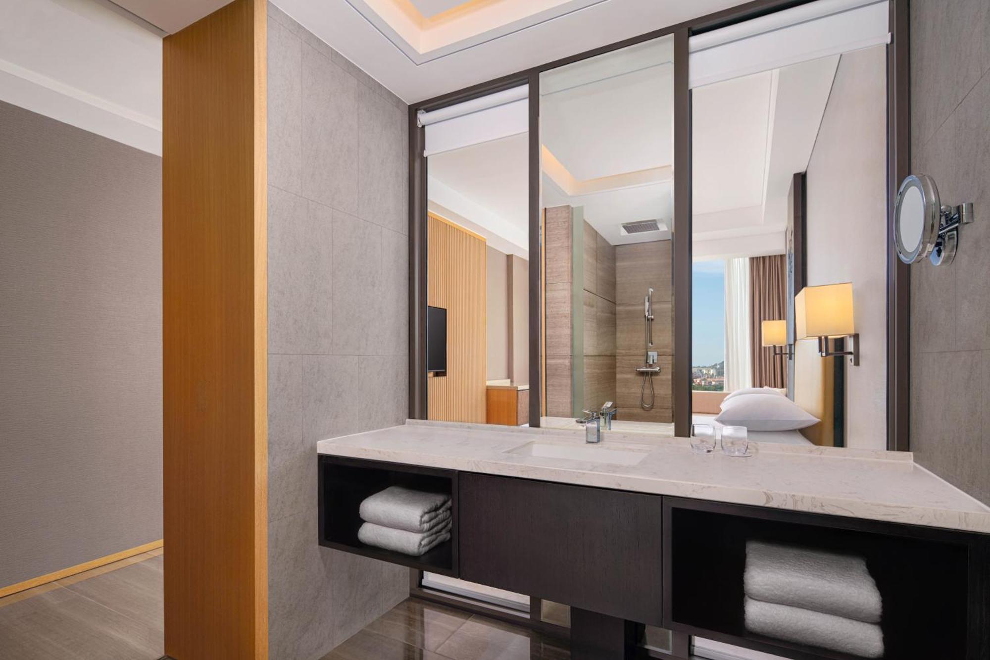 Batam Marriott Hotel Harbour Bay Nagoya Exterior foto